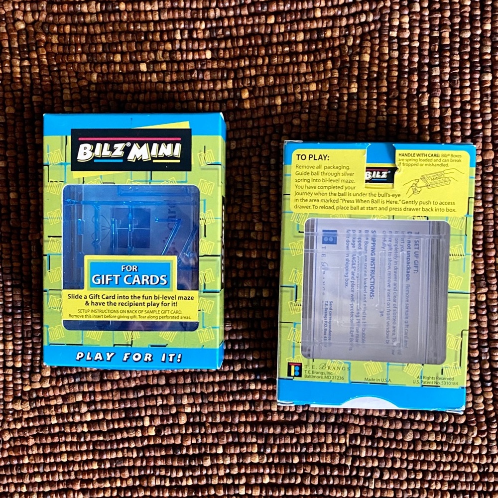 2 Maze Gift Card Holders Super Cool for Holidays